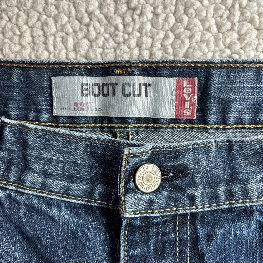 Levi Strauss & Co 527 Men’s Boot Cut W 36 L 30 Dark Wash Red Tab Blue Jeans